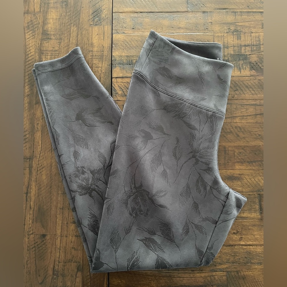 White House Black Market Runway Leggings w/ Floral Print